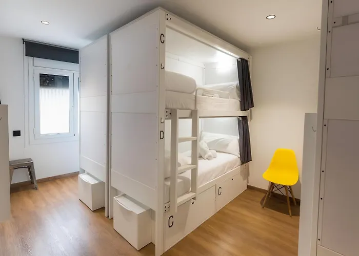 Airhostel Barcelona Airport 24HAirport Hotel